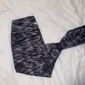 Black & white printed leggings